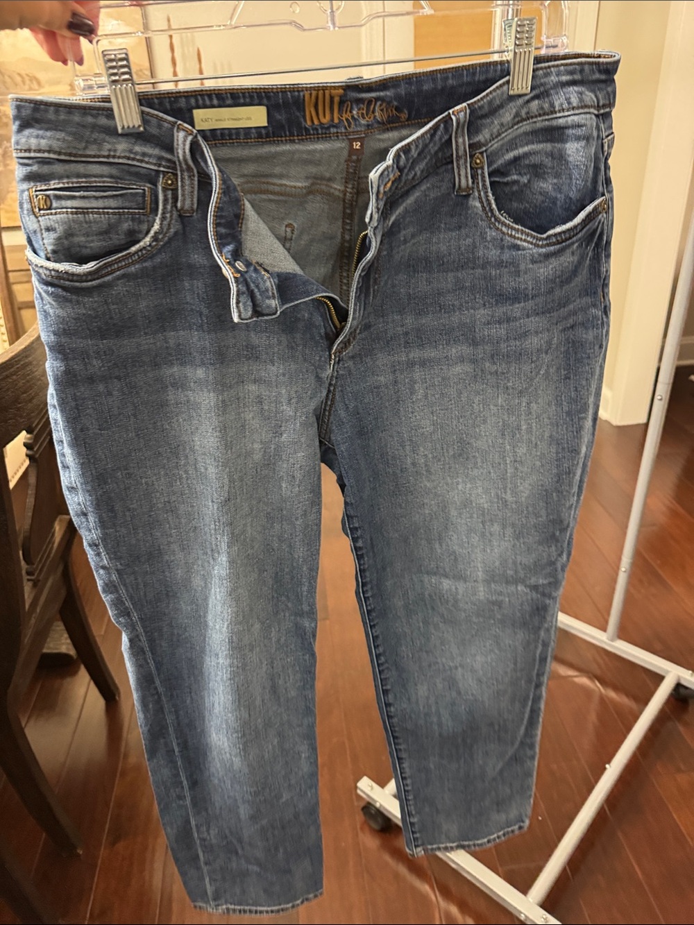 Kut from the Kloth Women's Light-Medium Blue Boyfriend Jeans
